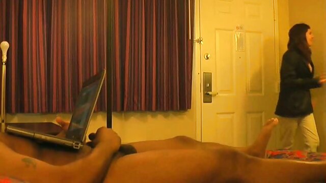 Porno Schöner Fick, um die Tasse nicht zu verpassen sexfilme gratis online