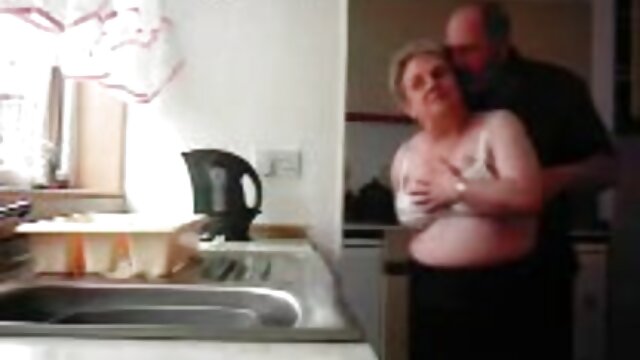 Porno Yanochka leicht machen pornofilme online streamen seine Schauspielerei mit einem penis hinter