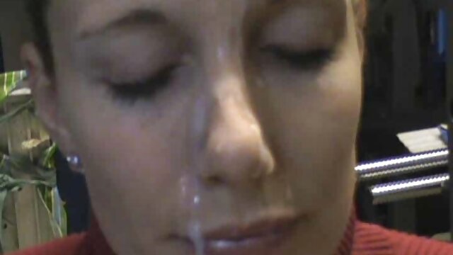 Porno Anal mit Freunden in kostenlose sexfilme online gestreiften Strümpfen